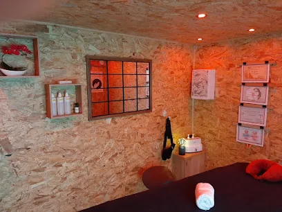 Image de Aurore Ianz Insouc’IANZ massage bébé - enfant - femme - femme enceinte - Massage bien-être - Réflexologie plantaire - Relaxation Coréenne - Seine et Marne