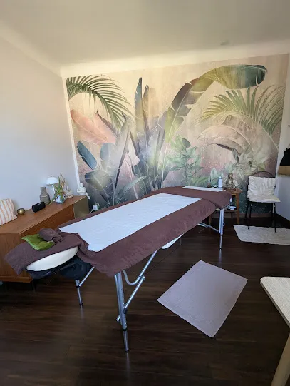 Image de Feelyin Shiatsu & Massage - Constance Le Monnier (EI) - Pays de Fontainebleau
