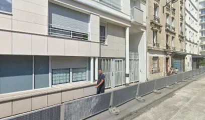 Image de Le Berc'eau Blanc | massage prénatal | rebozo | thalasso bain bébé | ateliers parents-bébé | Paris