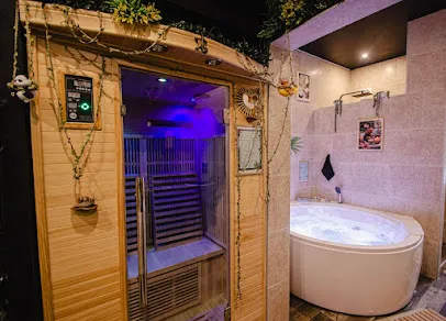 Image de Suite Bien-Être avec Jacuzzi, SPA & Sauna – Château-Thierry